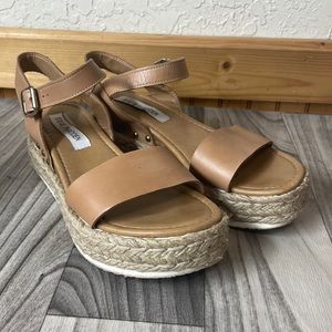 STEVE MADDEN SIZE 9.5 Jaklin Platform Sandals